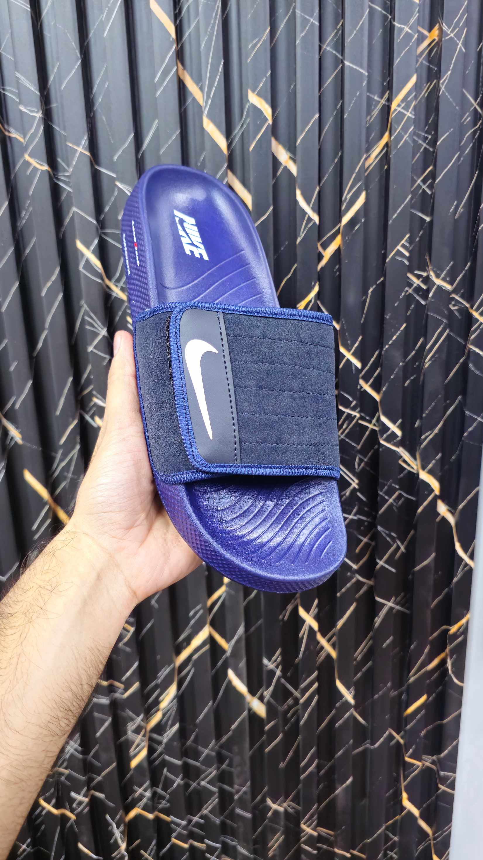 Classic NI-KE Comfortable Slippers