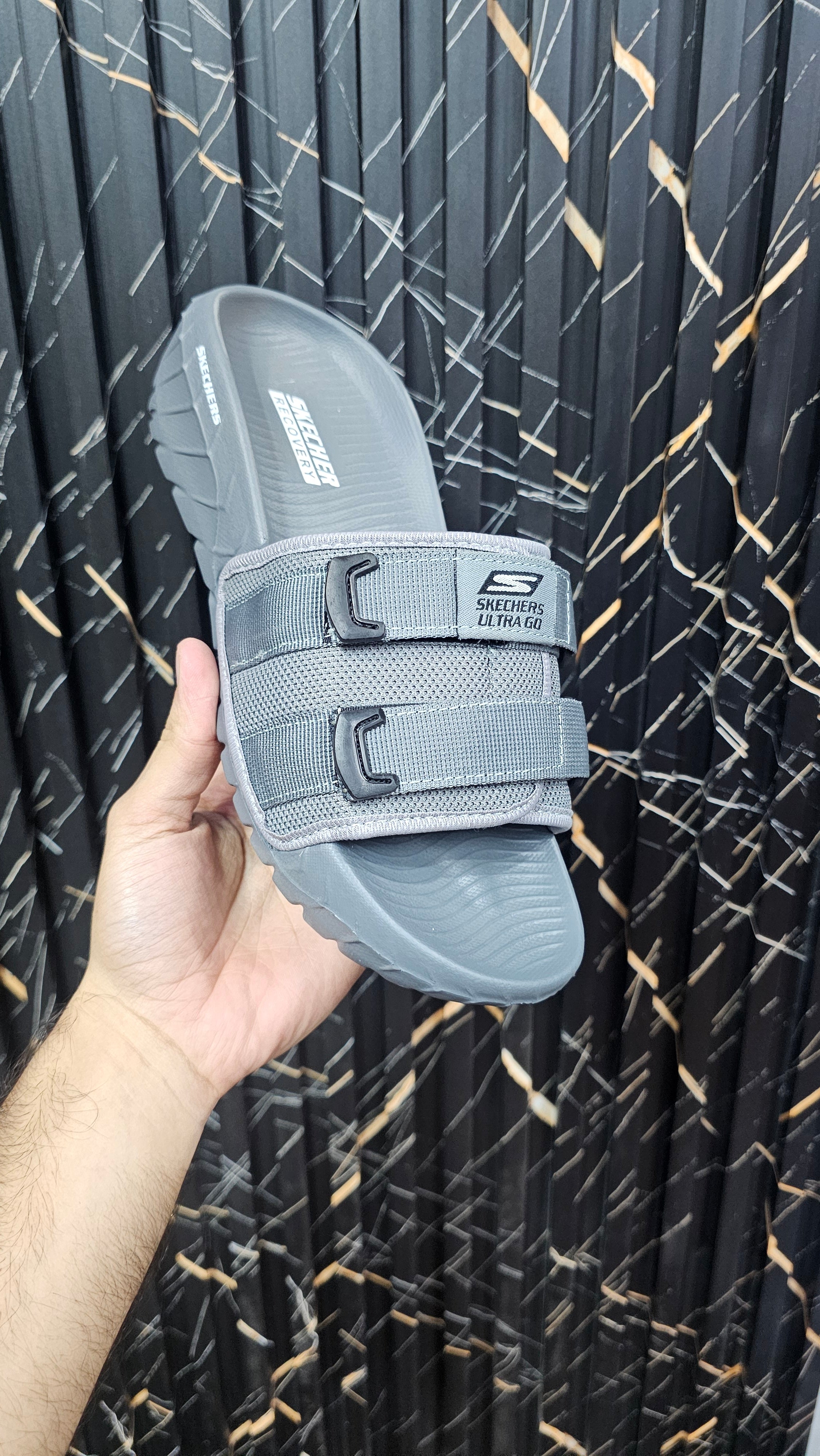 Classic Ske-chers Comfortable Slippers