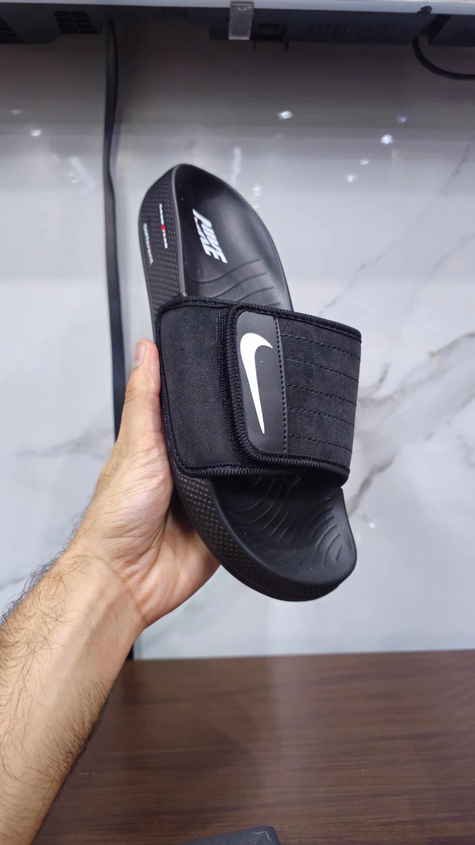 Classic NI-KE Comfortable Slippers